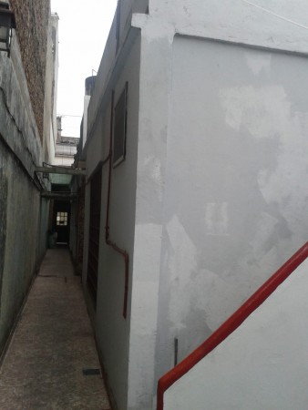 PH DE 3 AMBIENTES, CON ENTRADA INDIVIDUAL POR PASILLO, VALENTIN ALSINA, LANUS.      