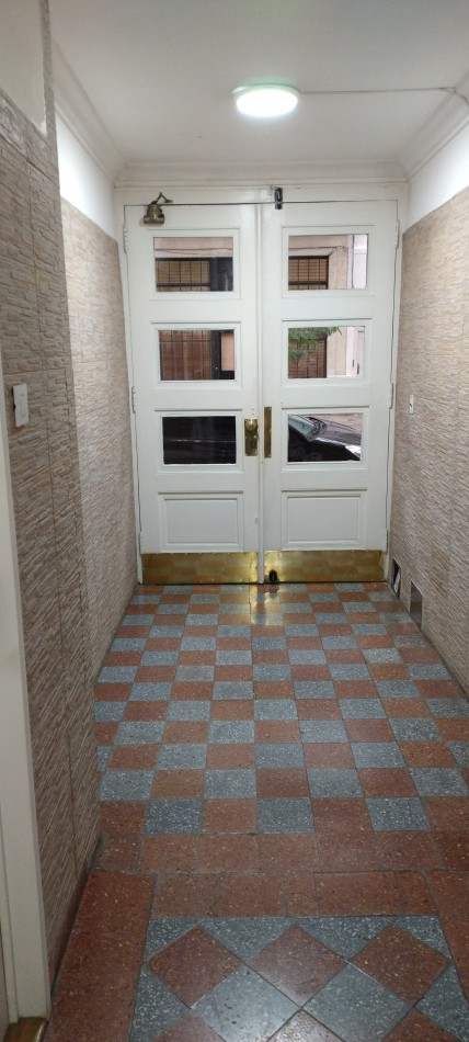 PH DE 2 AMBIENTES CON PATIO