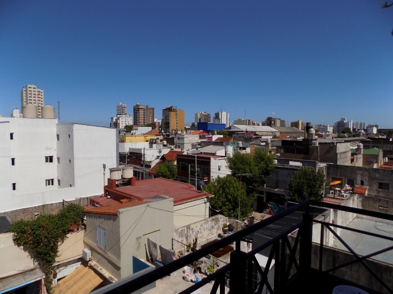 DEPARTAMENTOS MONOAMBIENTE DIVIDIDOS AL CONTRA FRENTE CON BALCON, 31M2.