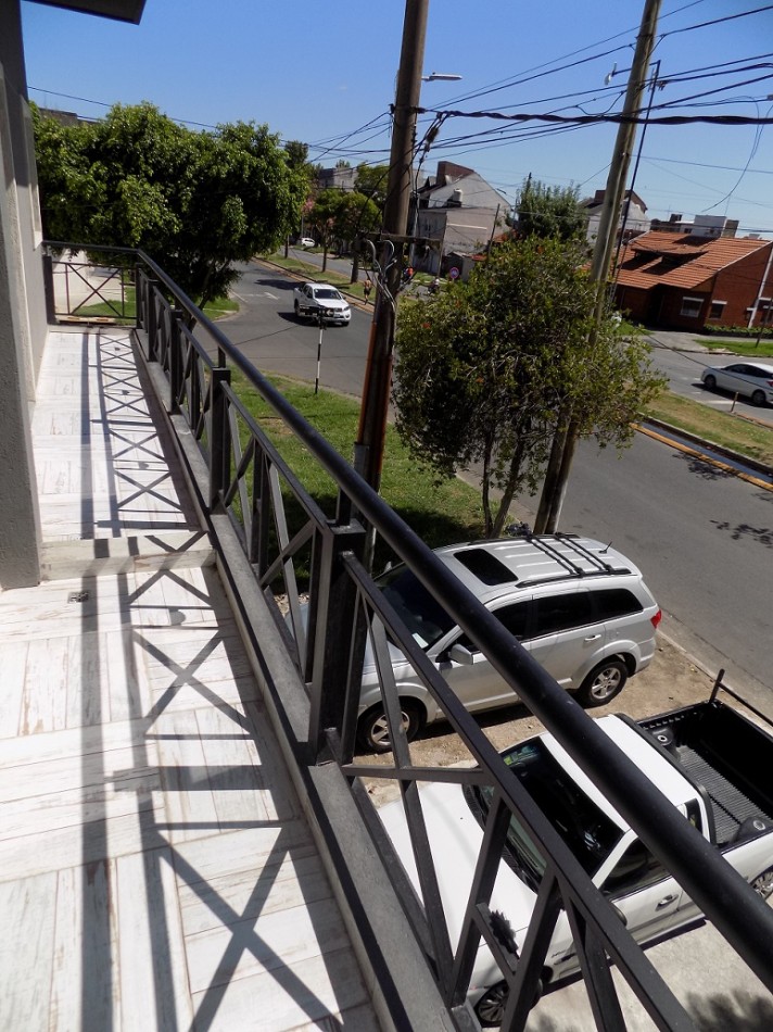 DEPARTAMENTO MONOAMBIENTE DIVIDIDO AL FRENTE CON BALCON. 29M2