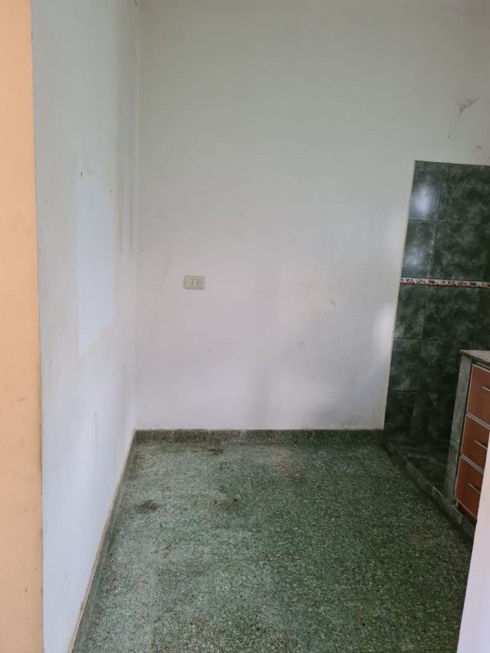 PH TIPO CASA EN PLANTA BAJA AL FRENTE DE 2 AMBIENTES. INGRESO INDEPENDIENTE.