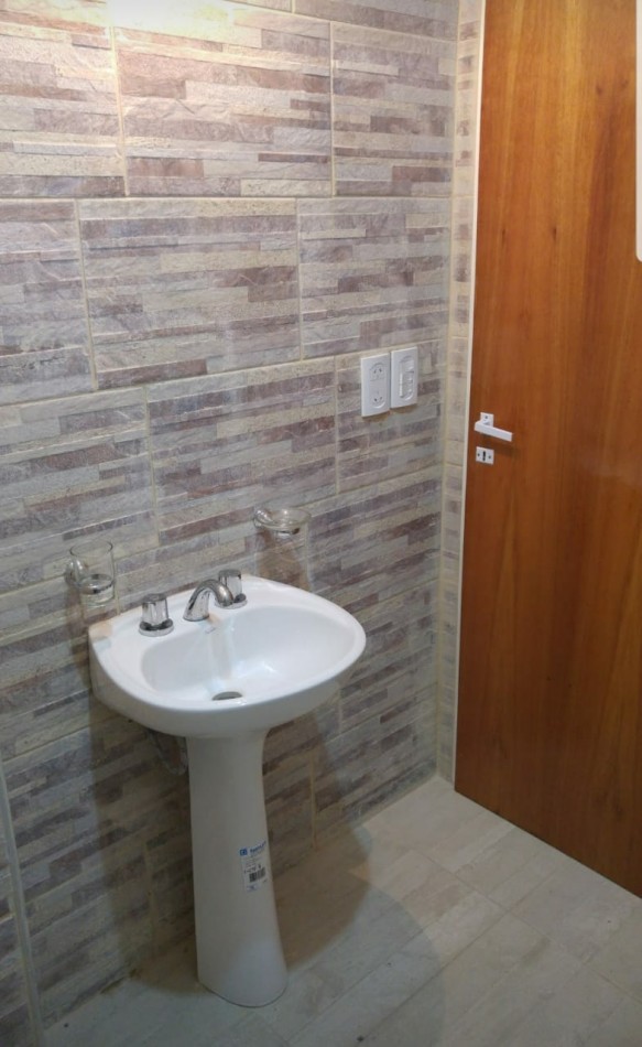 DEPARTAMENTO 2 AMBIENTES CON COCHERA