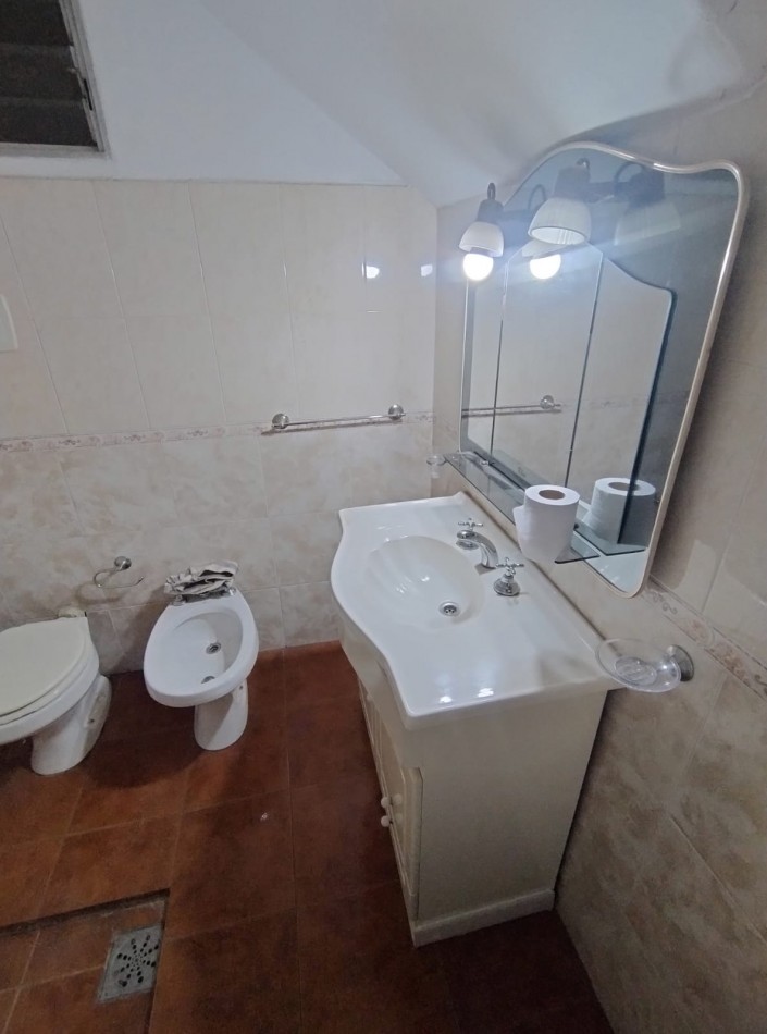 PH EN PLANTA BAJA AL FRENTE DE 3 AMBIENTES CON ENTRADA INDEPENDIENTE.