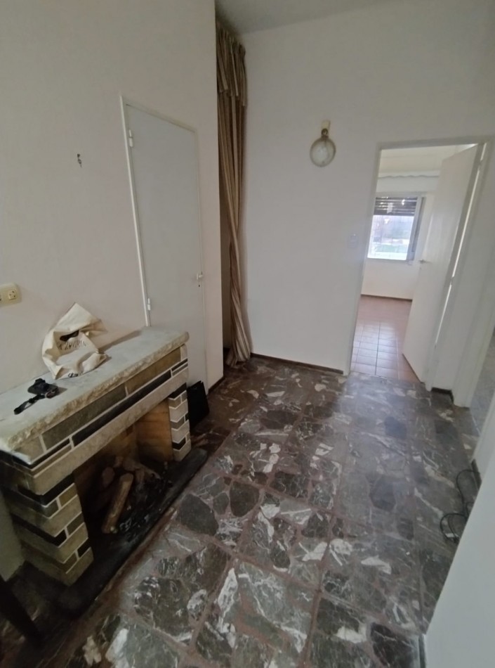 PH EN PLANTA BAJA AL FRENTE DE 3 AMBIENTES CON ENTRADA INDEPENDIENTE.