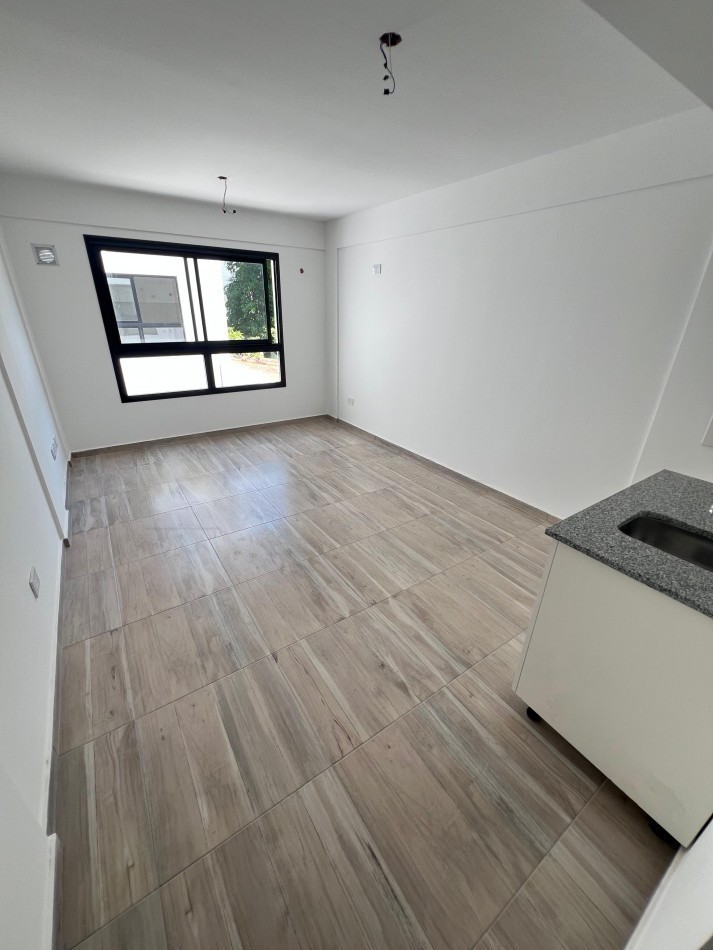 DEPARTAMENTO MONOAMBIENTE, 22M2, 2° PISO, DTO. D.