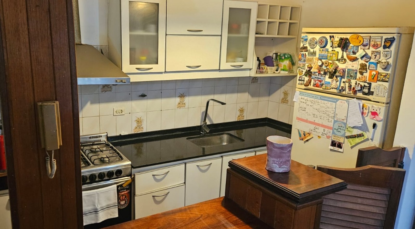 LOCAL COMERCIAL DE 80M2, CON VIVIENDA DE 4 AMBIENTES. 