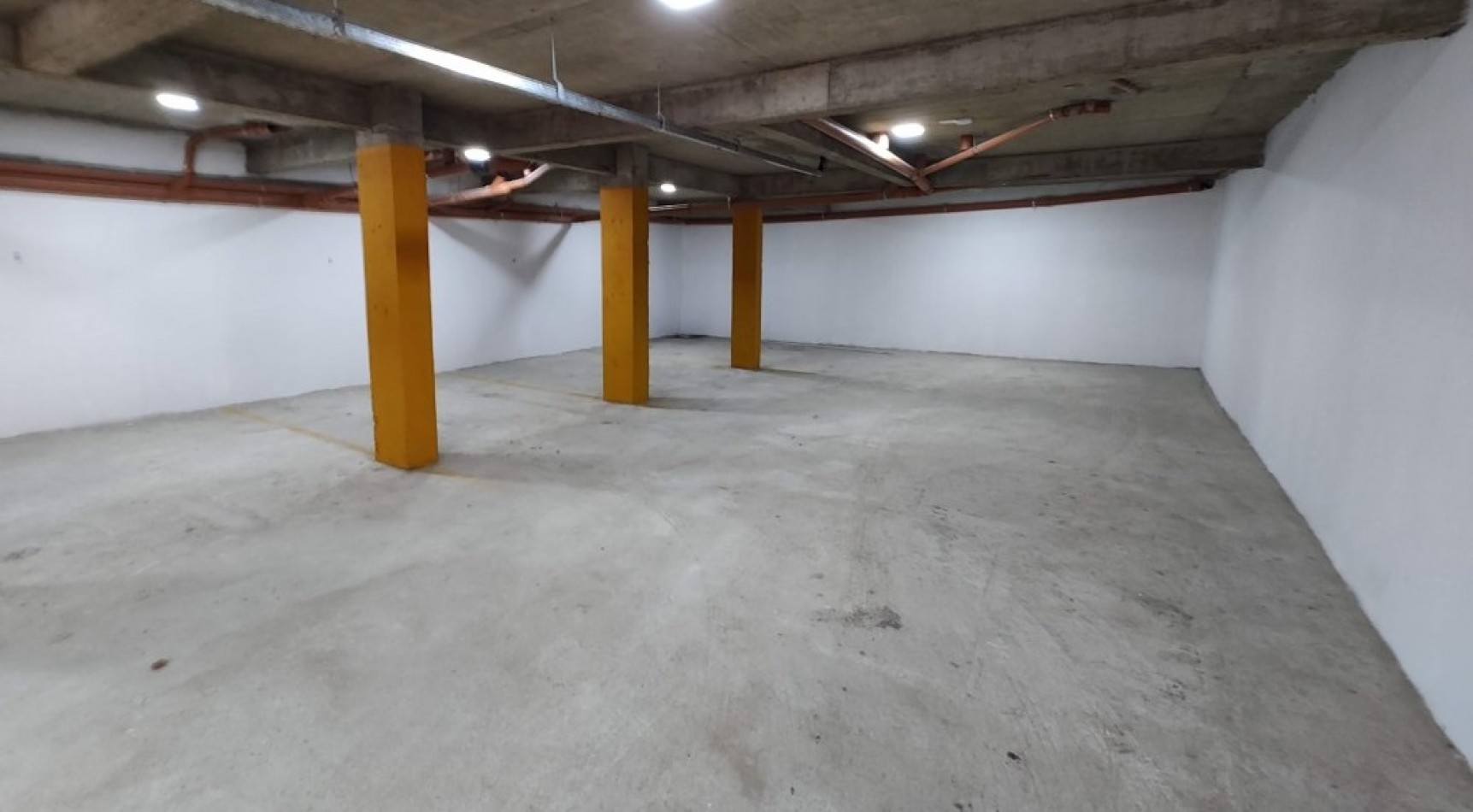 COCHERAS CUBIERTAS, LOMAS DE ZAMORA.