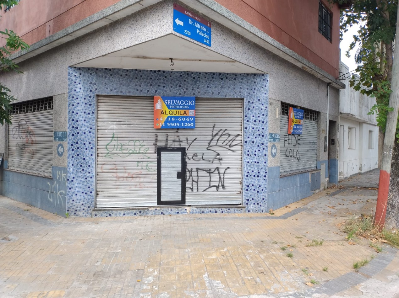 LOCAL COMERCIAL SOBRE ESQUINA 60M2, VALENTIN ALSINA.
