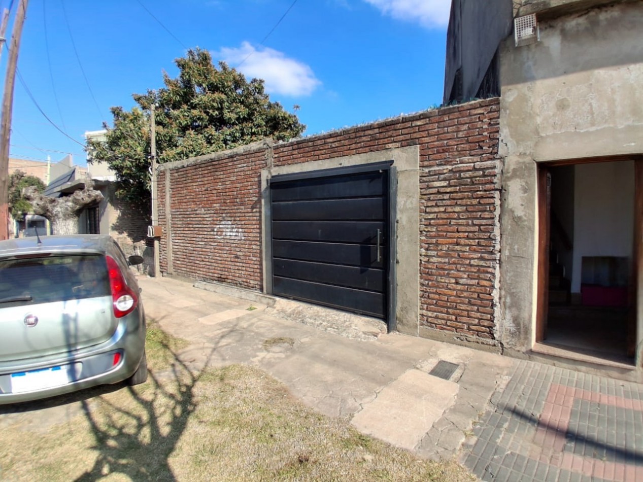 CASA DE 3 AMBIENTES CON GALPON DE 260M2 MAS TERRENO LINDERO DE 260M2