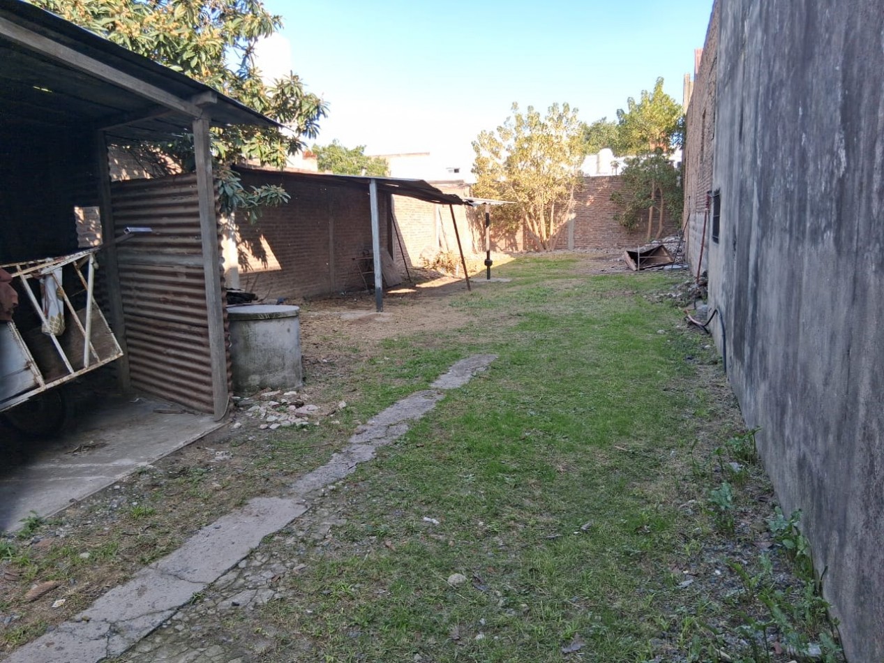 CASA DE 3 AMBIENTES CON GALPON DE 260M2 MAS TERRENO LINDERO DE 260M2