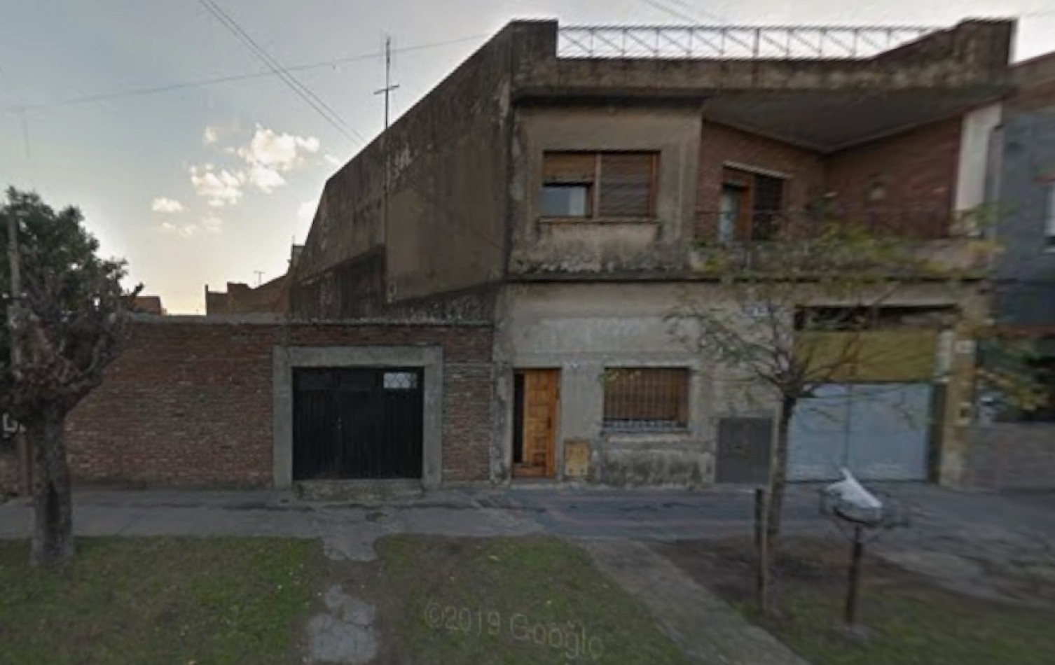 CASA DE 3 AMBIENTES CON GALPON DE 260M2 MAS TERRENO LINDERO DE 260M2