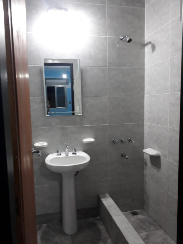 PH TIPO CASA, 3 AMBIENTES CON PATIO, LOMAS DE ZAMORA.