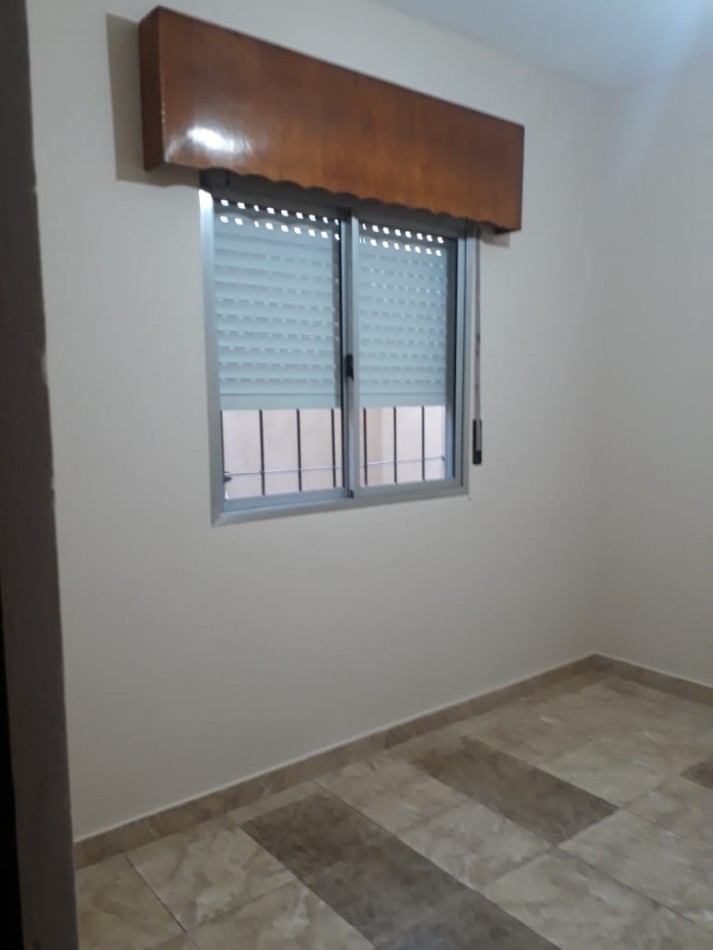 PH TIPO CASA, 3 AMBIENTES CON PATIO, LOMAS DE ZAMORA.