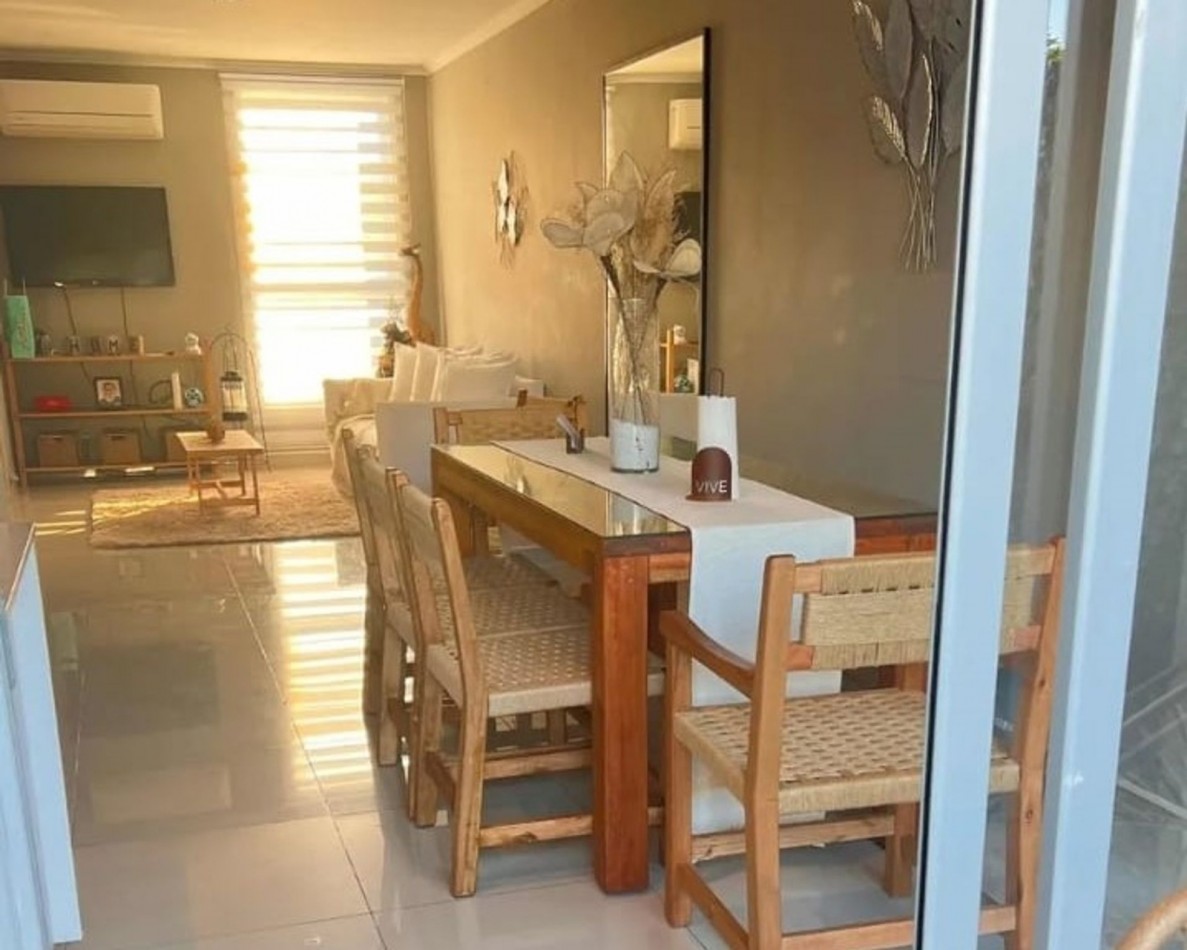 EXCELENTE DUPLEX DE 4 AMBIENTES AL FRENTE SOBRE LOS LOTES EXTERNOS DEL BARRIO NUEVO QUILMES.