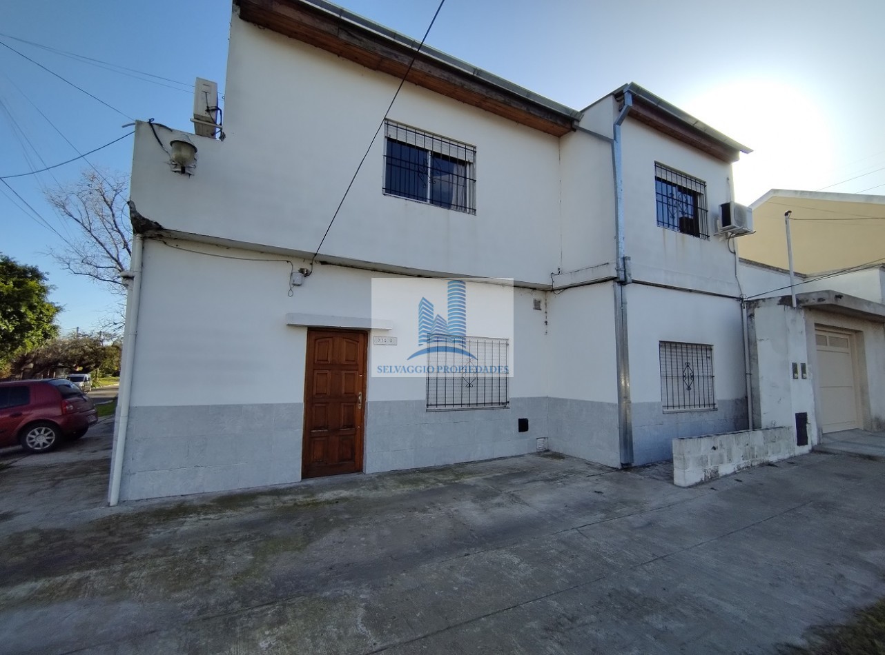 PH DE 3 AMBIENTES EN PLANTA BAJA AL FRENTE CON PATIO. 73M2. LLAVALLOL.