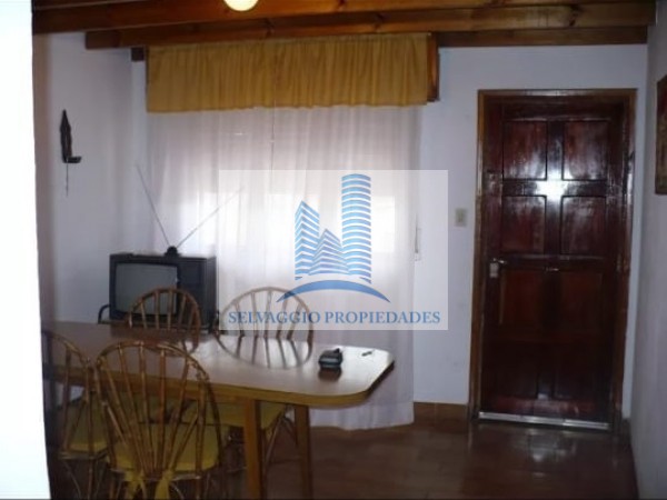 CHALET 4 AMBIENTES, 100 M2, CON FONDO LIBRE, SANTA CLARA DEL MAR.