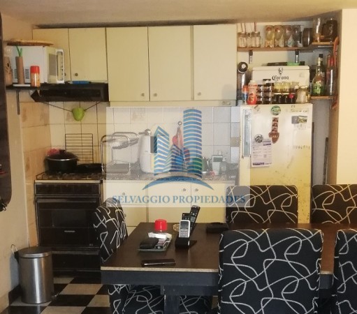 DEPARTAMENTO 2 AMBIENTES, PLANTA BAJA AL FRENTE. 37M2. LANUS OESTE.