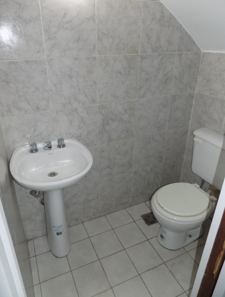 DUPLEX EN PLANTA ALTA, 3 AMBIENTES.