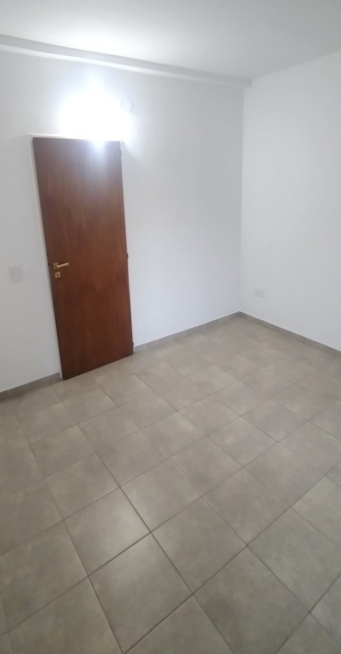 DUPLEX EN PLANTA ALTA, 3 AMBIENTES.