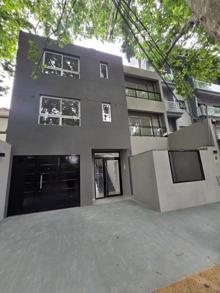 MONOAMBIENTE A ESTRENAR, EN 2° PISO, INTERNO, 21M2.