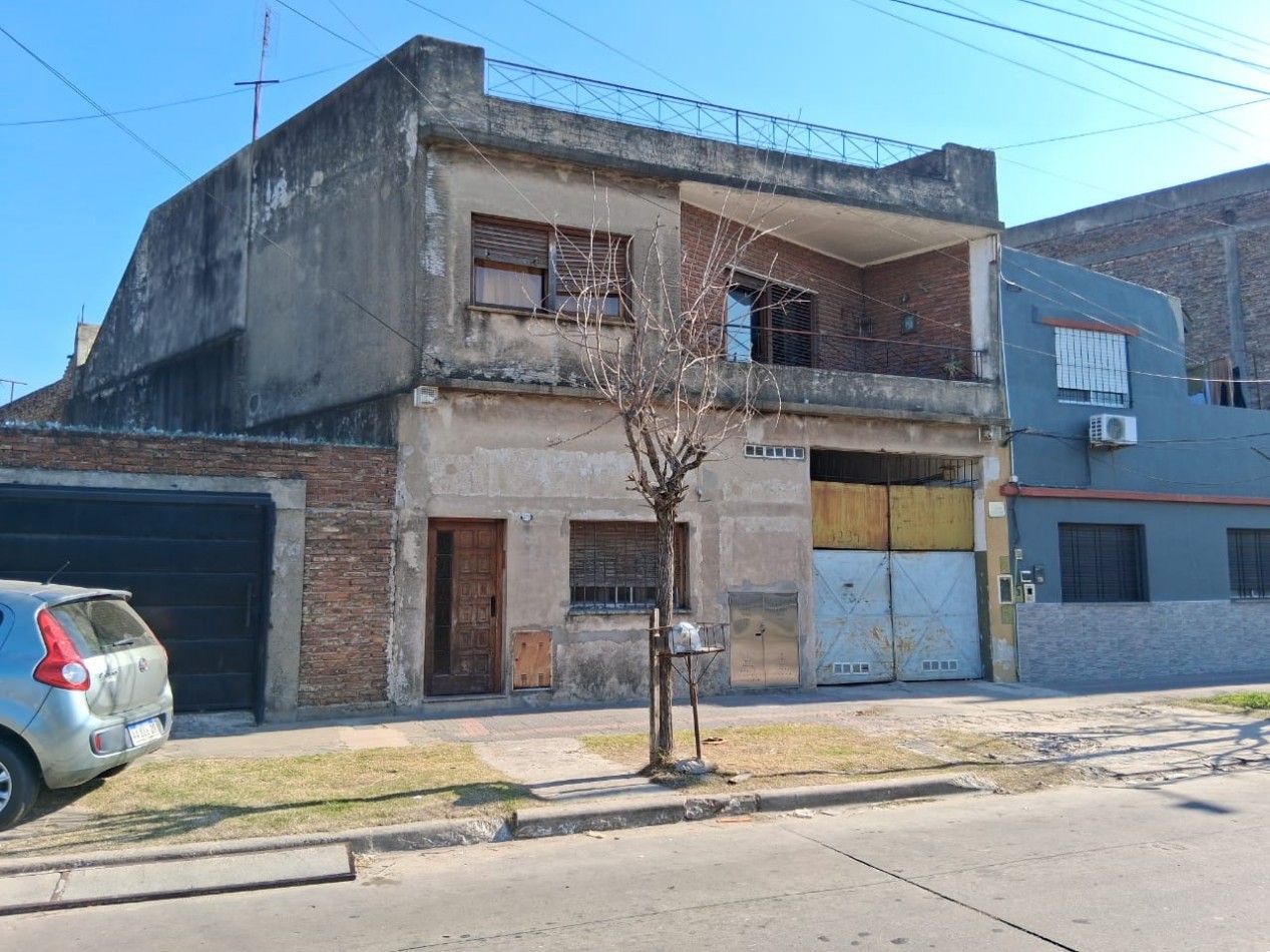 CASA DE 3 AMBIENTES CON GALPON DE 260M2 MAS TERRENO LINDERO DE 260M2