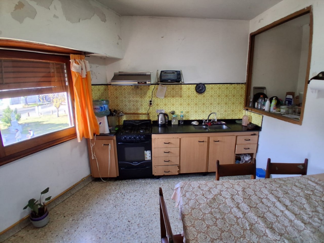 CASA DE 3 AMBIENTES CON GALPON DE 260M2 MAS TERRENO LINDERO DE 260M2
