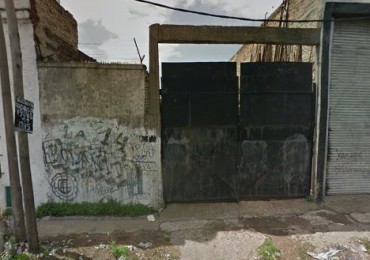 LOTE CON VIVIENDA DE 8,66M X 56,20M, SALIDA A DOS CALLES, AV. REMEDIOS DE ESCALADA Y TUYUTI. LANUS OESTE.