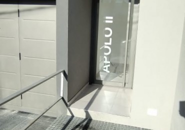 MONOAMBIENTE EN 2DO PISO, DTO C, 21M2, BANFIELD.