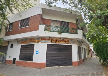 LOCAL COMERCIAL DE 80M2, CON VIVIENDA DE 4 AMBIENTES. 