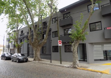 DEPARTAMENTO MONOAMBIENTE EN 1° PISO AL FRENTE, EXCELENTE UBICACION, TEMPERLEY.