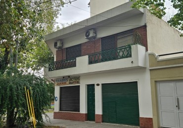 PH DE 4 AMBIENTES CON LOCAL COMERCIAL DE 80M2, SOBRE ESQUINA. 