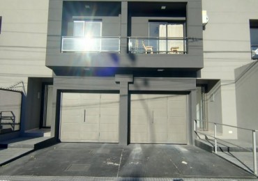 MONOAMBIENTE EN SEGUNDO PISO, 21M2, BANFIELD.